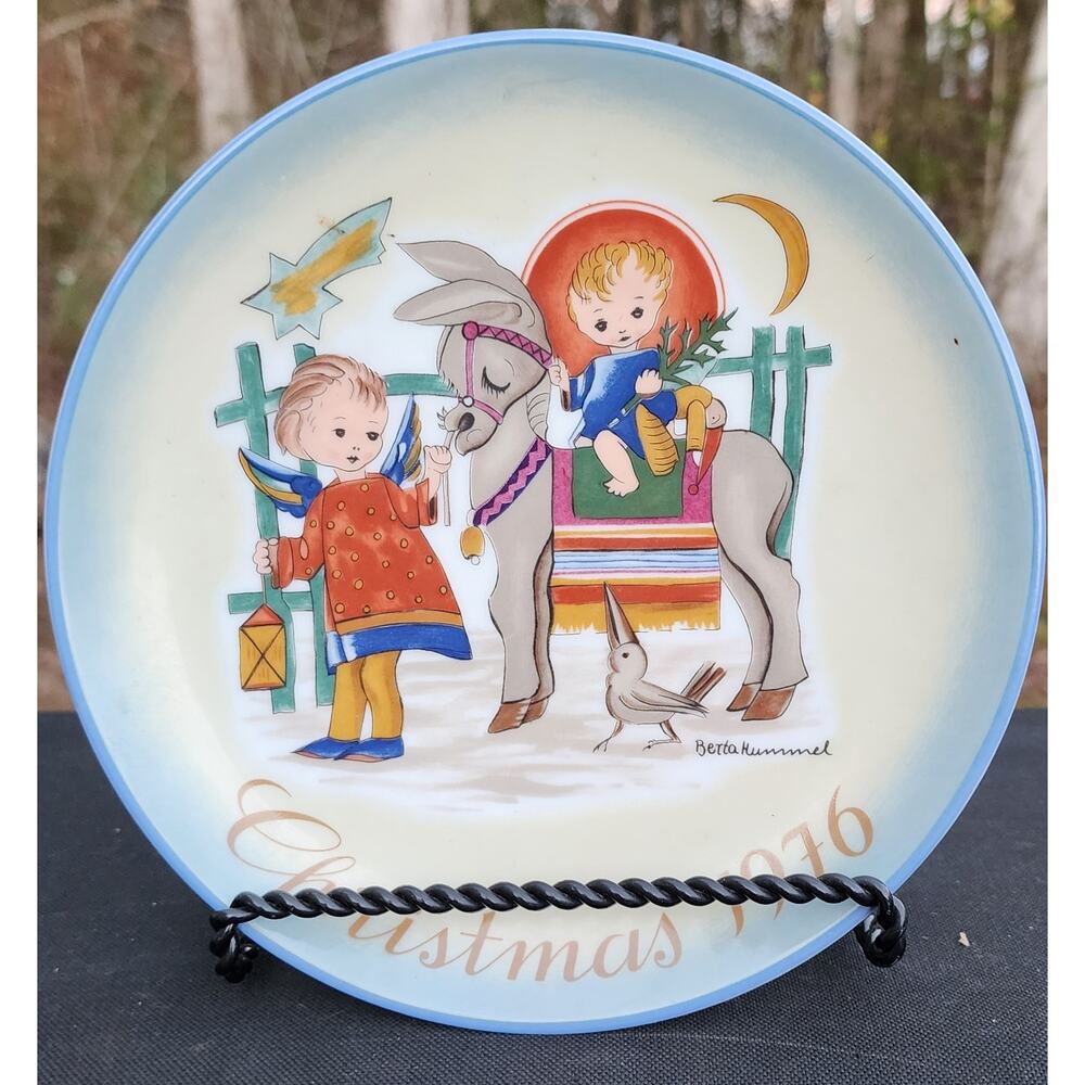 Vintage Schmid BERTA HUMMEL Christmas Plate 1976 Sacred Journey Bin #1